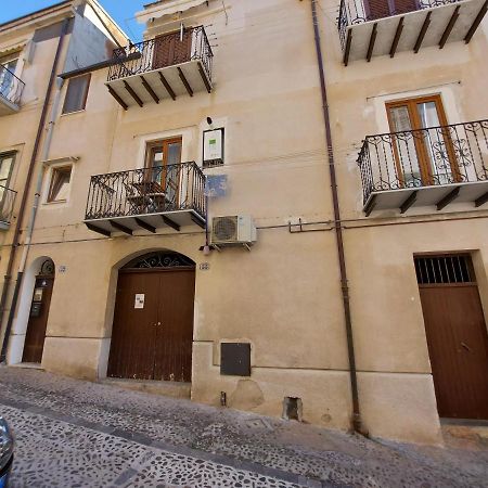 Casa Dei Normanni: Costanza Apartman Cefalù Kültér fotó